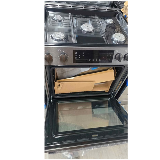 Bosch 800 Series gas range cooktop close-up with burners, black stainless finish